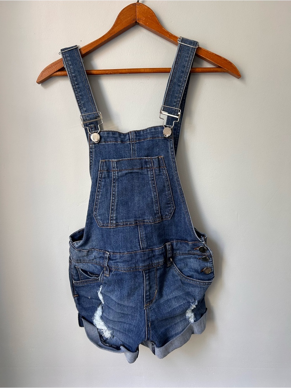 Dollhouse Womens Juniors Denim Bib Overalls Shorts Size 3 Blue